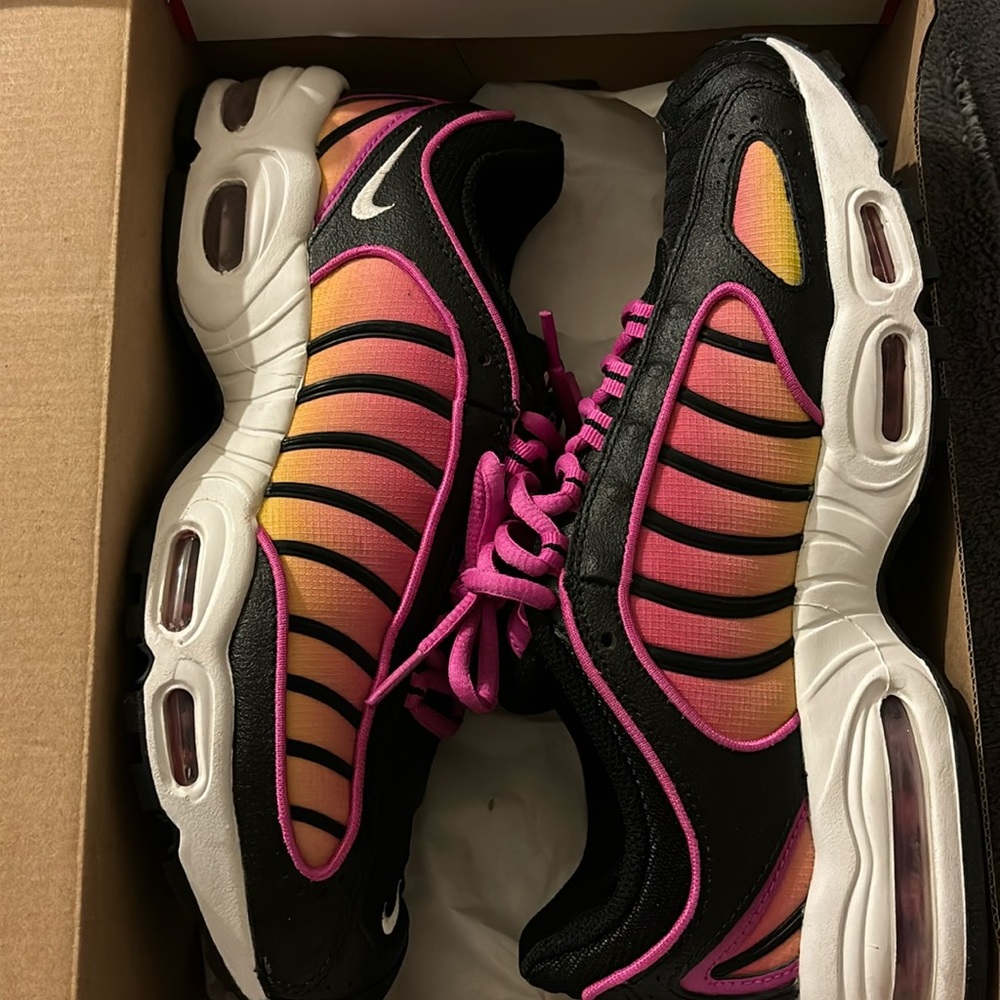 Women’s Air Max Tailwind IV
